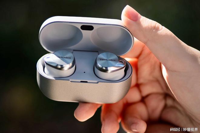 到了「HiFi级」的听感？m6米乐哪款耳机让你体会(图2)