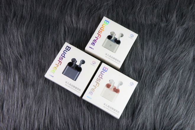 蓝牙耳机弱水时砂budsfree i评测。米乐体育app网站专业歌手的选择无线降噪(图6)