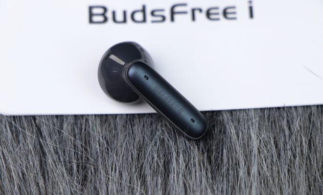 蓝牙耳机弱水时砂budsfree i评测。米乐体育app网站专业歌手的选择无线降噪(图8)